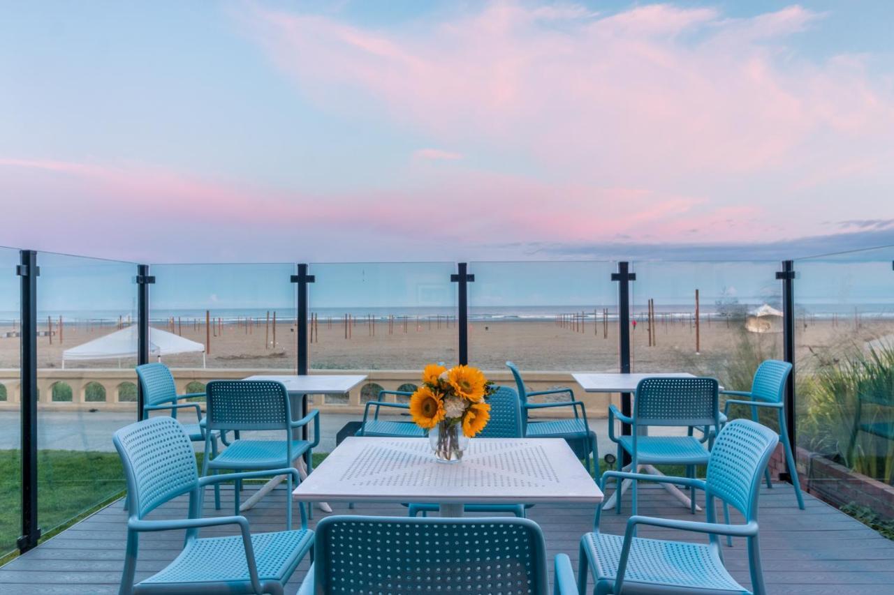 Seashore Inn On The Beach Seaside Exteriér fotografie